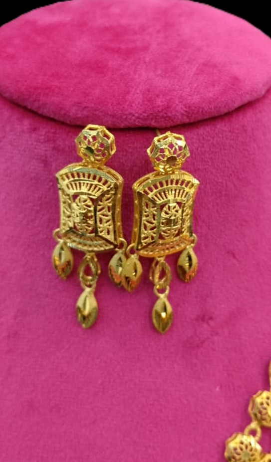 The Geometric Filigree Set