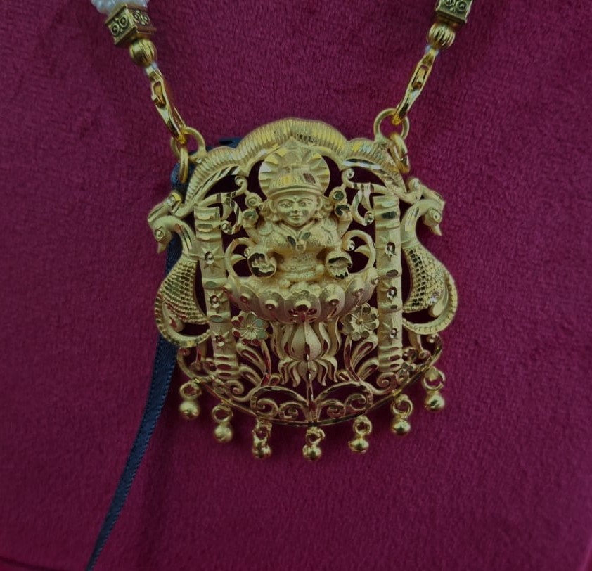 The Pearl & Rose Quartz Mala